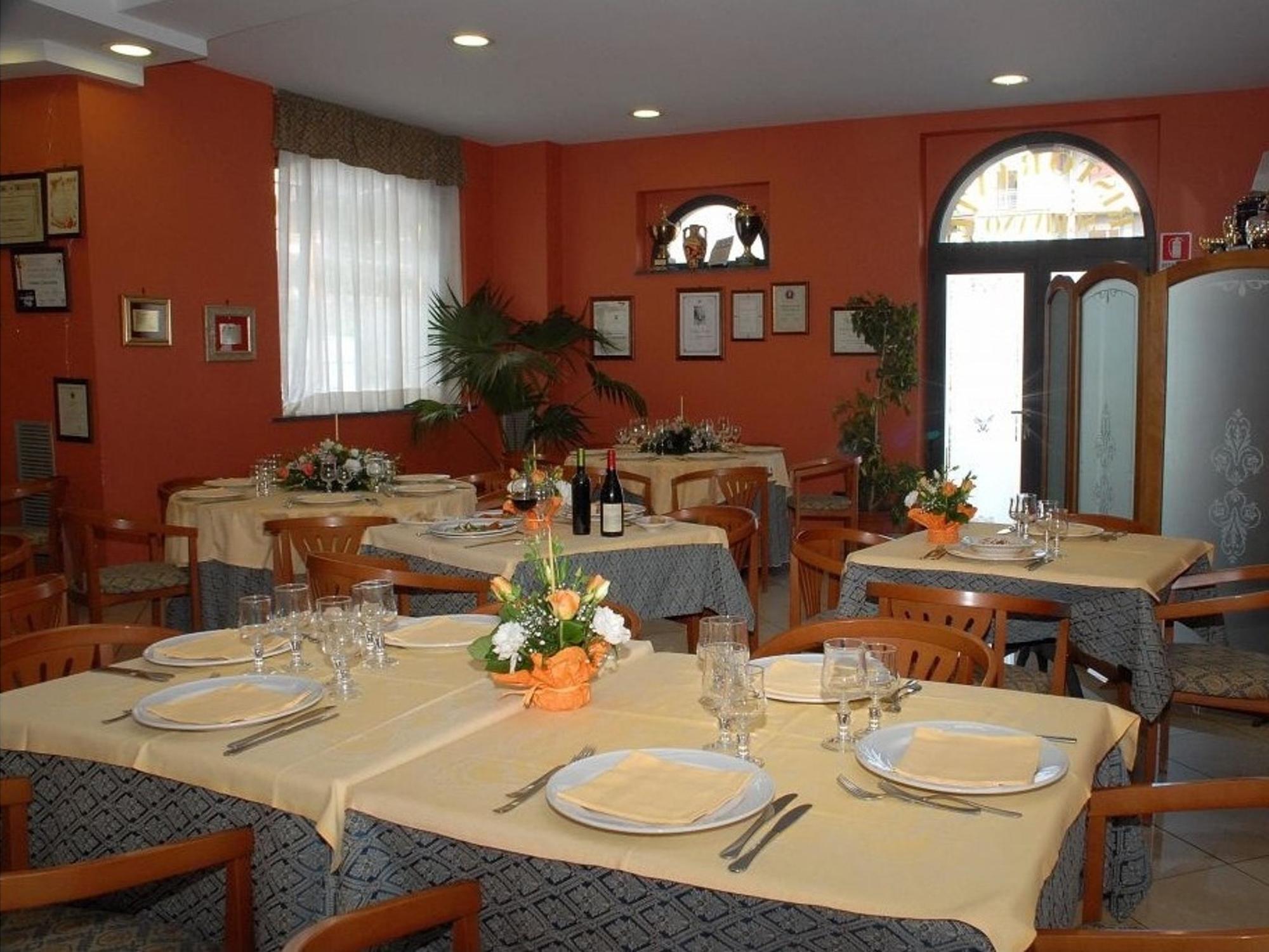 Hotel Scrivano Randazzo Ngoại thất bức ảnh