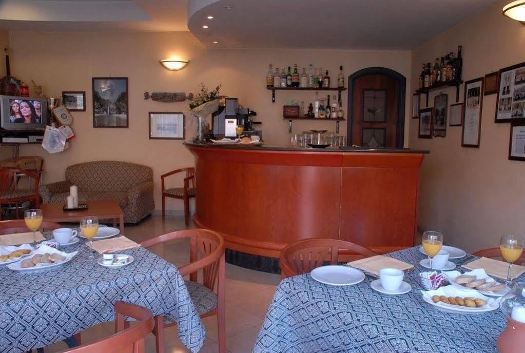 Hotel Scrivano Randazzo Ngoại thất bức ảnh